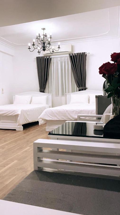 Hotel Mini Phu Tho Bagian luar foto