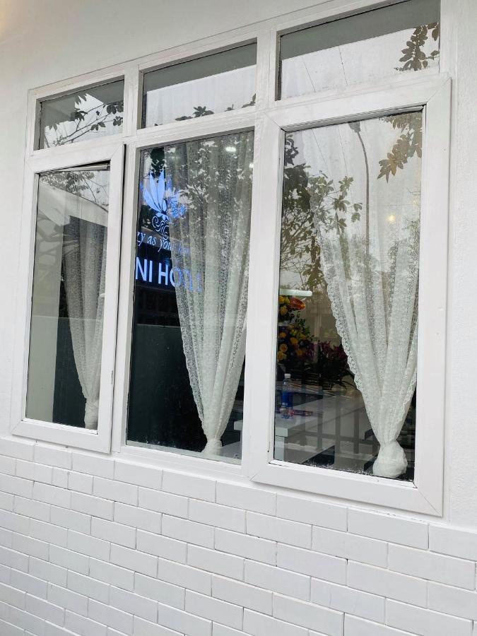 Hotel Mini Phu Tho Bagian luar foto