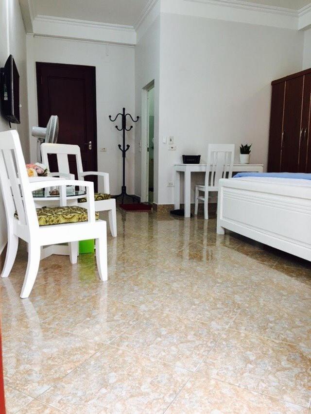 Hotel Mini Phu Tho Bagian luar foto