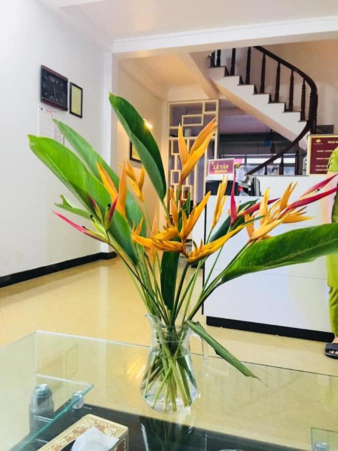 Hotel Mini Phu Tho Bagian luar foto